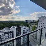 W Chmurach- 15 Pietro Osiedle Tysiaclecia- Prywatny Parking- Wielki Taras Z Widokiem Na Zachod Slonca Apartment Kattowitz