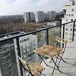 Apartment W Chmurach- 15 Pietro Osiedle Tysiaclecia- Prywatny Parking- Wielki Taras Z Widokiem Na Zachod Slonca