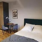 Apartment W Chmurach- 15 Pietro Osiedle Tysiaclecia- Prywatny Parking- Wielki Taras Z Widokiem Na Zachod Slonca Kattowitz