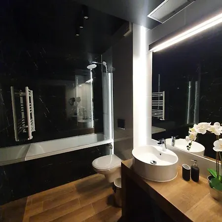 شقة Apartament W Chmurach- 15 Pietro Osiedle Tysiaclecia- Prywatny Parking- Wielki Taras Z Widokiem Na Zachod Slonca *