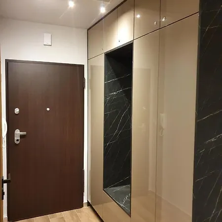 Apartament W Chmurach- 15 Pietro Osiedle Tysiaclecia- Prywatny Parking- Wielki Taras Z Widokiem Na Zachod Slonca *