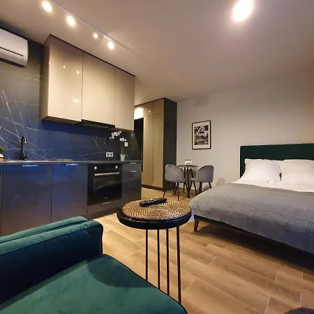W Chmurach- 15 Piętro Osiedle Tysiąclecia- Parking W Hali Garażowej, Wielki Taras Z Widokiem Na Zachód Słońca Apartamento *
