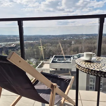 Lejlighed Apartament W Chmurach- 15 Pietro Osiedle Tysiaclecia- Prywatny Parking- Wielki Taras Z Widokiem Na Zachod Slonca Katowice