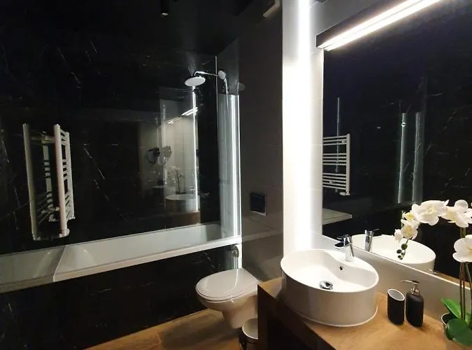 Διαμέρισμα W Chmurach- 15 Pietro Osiedle Tysiaclecia- Prywatny Parking- Wielki Taras Z Widokiem Na Zachod Slonca *