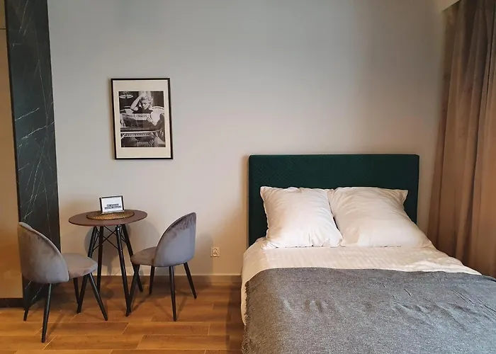 W Chmurach- 15 Pietro Osiedle Tysiaclecia- Prywatny Parking- Wielki Taras Z Widokiem Na Zachod Slonca Κατοβίτσε