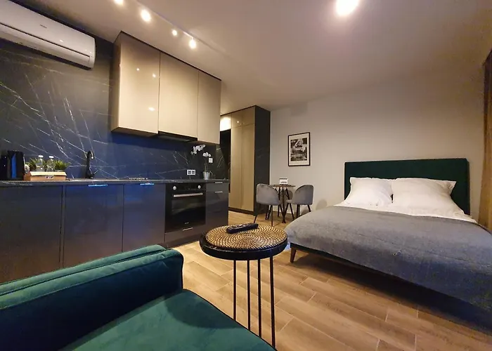 W Chmurach- 15 Pietro Osiedle Tysiaclecia- Prywatny Parking- Wielki Taras Z Widokiem Na Zachod Slonca Διαμέρισμα *