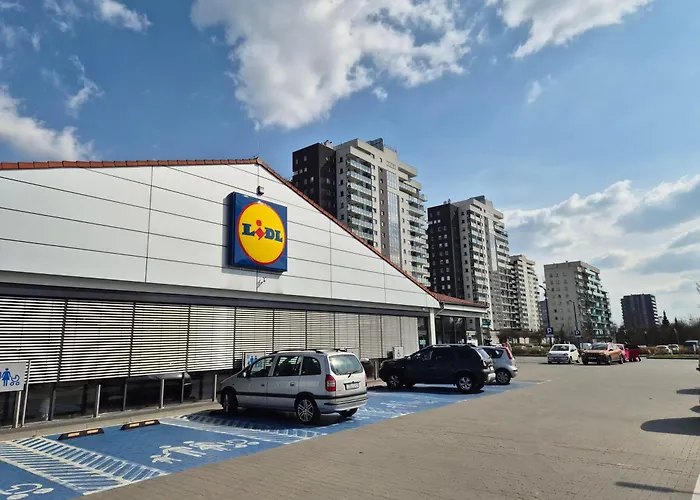 W Chmurach- 15 Pietro Osiedle Tysiaclecia- Prywatny Parking- Wielki Taras Z Widokiem Na Zachod Slonca Διαμέρισμα Κατοβίτσε