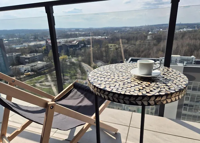 W Chmurach- 15 Pietro Osiedle Tysiaclecia- Prywatny Parking- Wielki Taras Z Widokiem Na Zachod Slonca Κατοβίτσε